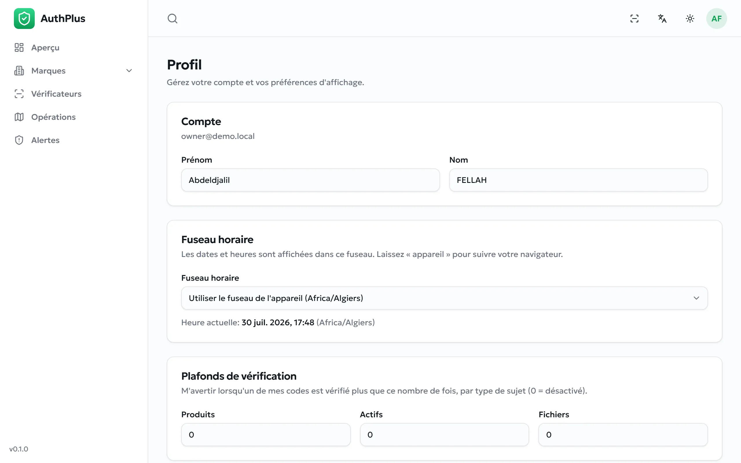 Page de profil avec l’identité, le fuseau horaire, les plafonds et la sécurité